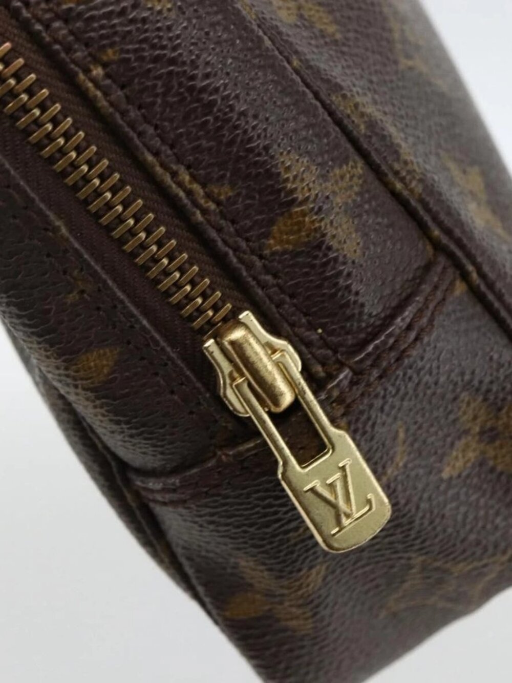 LOUIS VUITTON Monogram Trousse Toilette 23 Clutch Bag - Picture 11 of 16